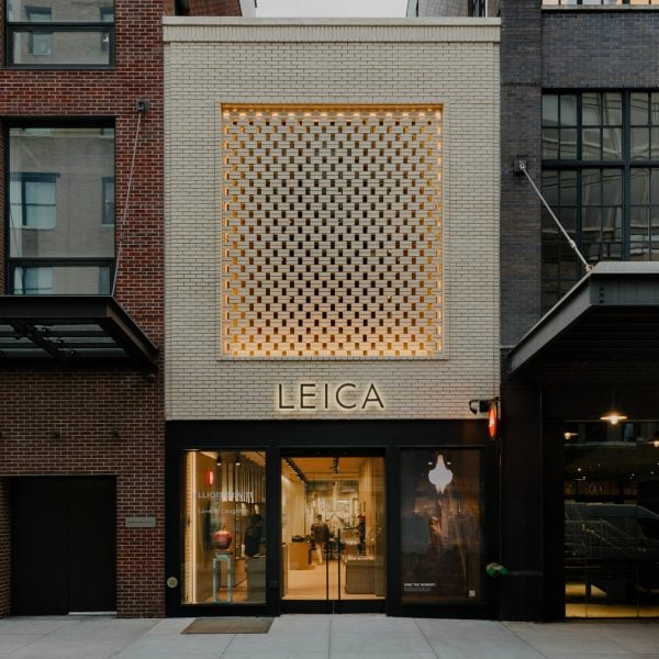 نماهای مشبک آجری برای فروشگاه لایکا در نیویورک که توسط دفتر معماری Format طراحی شده است